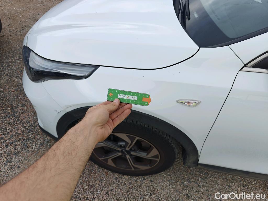 KIA  XCeed KIA  / 2022 / 5P / todoterreno 1.0 T-GDi Drive 88kW (120CV) #3
