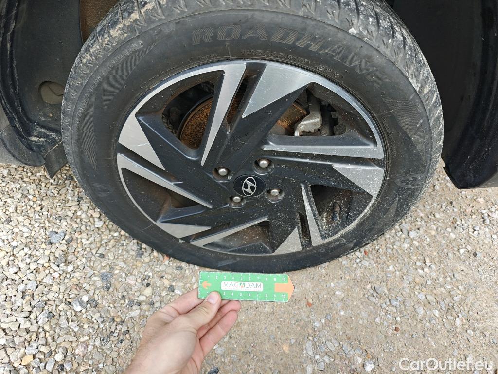 Hyundai  Bayon HYUNDAI  / 2021 / 5P / todoterreno 1.2 MPI Maxx #32