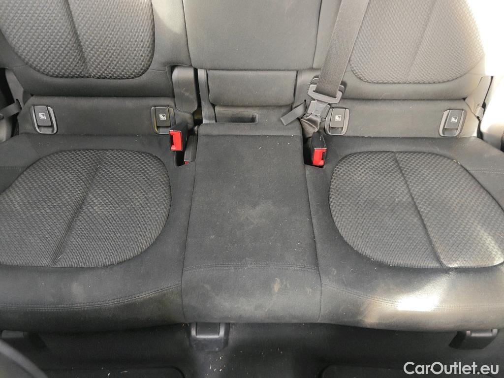  Bmw  X1 BMW  / 2019 / 5P / todoterreno sDrive16d Business #38