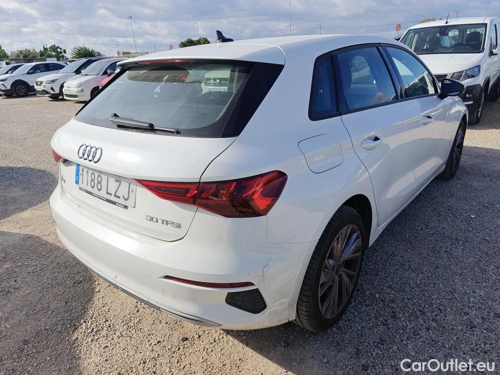 Audi  A3 AUDI  / 2020 / 5P / berlina con portón Sportback Advanced 30 TFSI 81kW S tronic (AC) #2