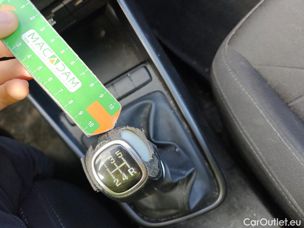 Hyundai  Bayon HYUNDAI  / 2021 / 5P / todoterreno 1.2 MPI Maxx #2