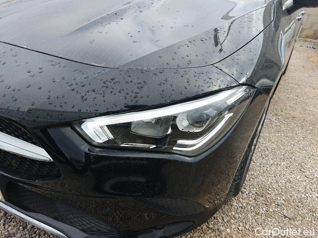 Land Rover  Discovery MERCEDES-BENZ CLA / 2019 / 4P / coupé CLA 180 #16