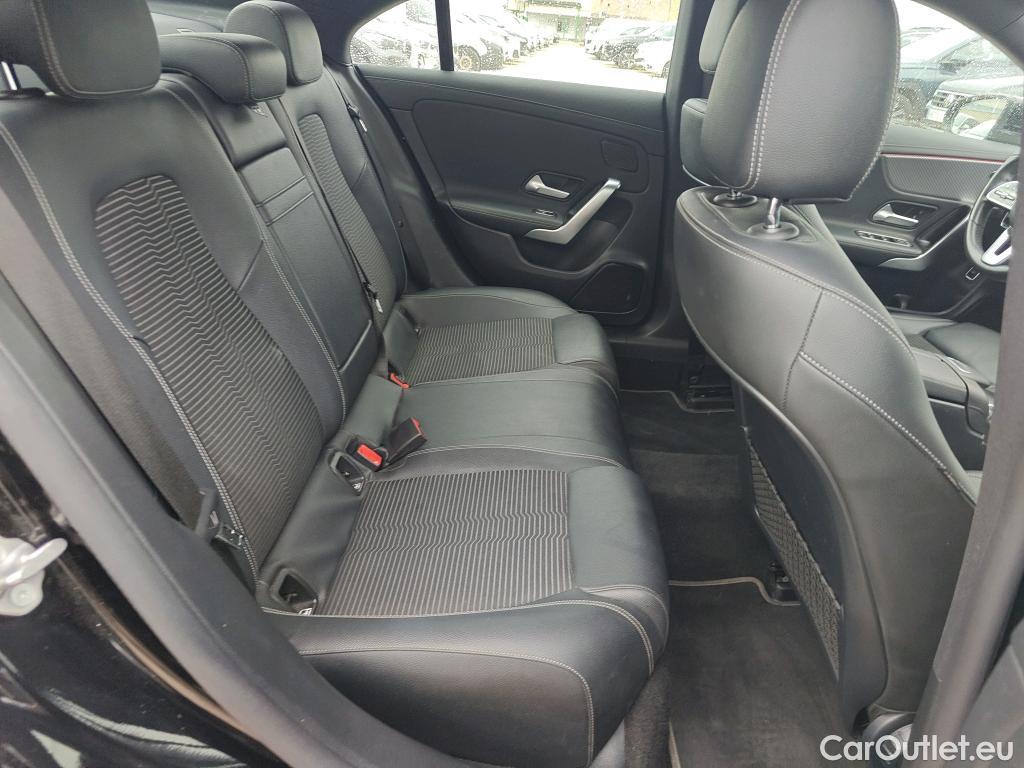 Land Rover  Discovery MERCEDES-BENZ CLA / 2019 / 4P / coupé CLA 180 #7