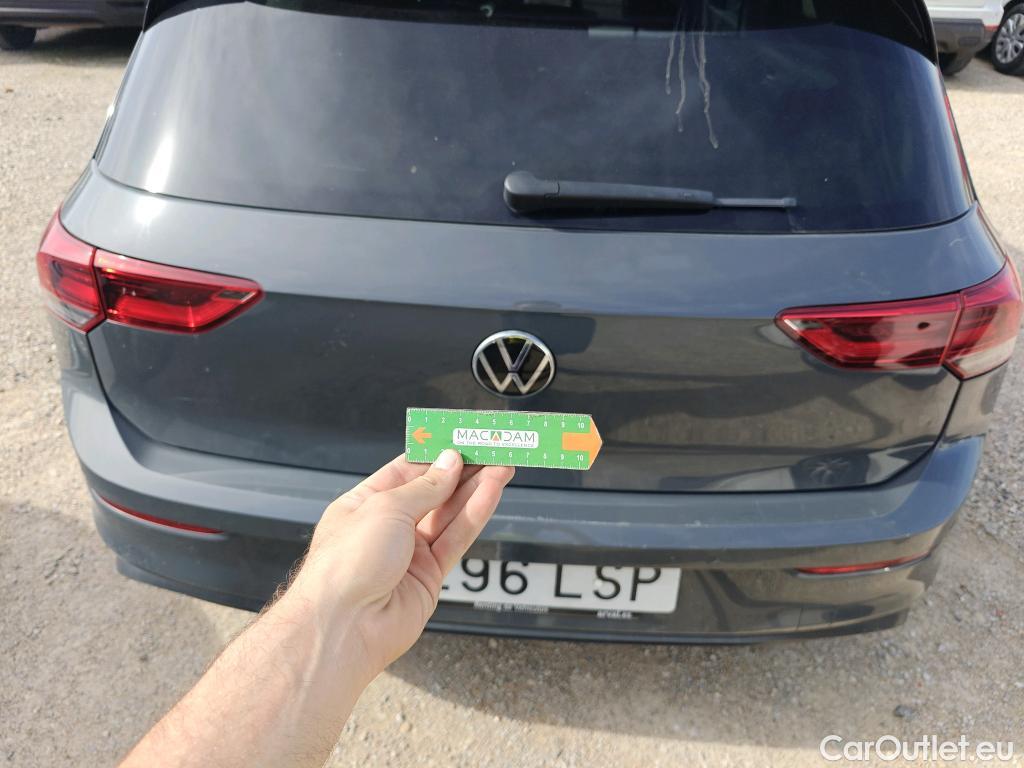 Volkswagen  Golf  VOLKSWAGEN / 2020 / 5P / berlina con portón Life 2.0 TDI 85kW (115CV) #4