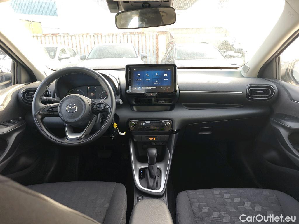Toyota  Yaris MAZDA Mazda2 / 2019 / 5P / berlina con portón 1.5 85 kW (116 CV) CVT Centre-line (AC) #3