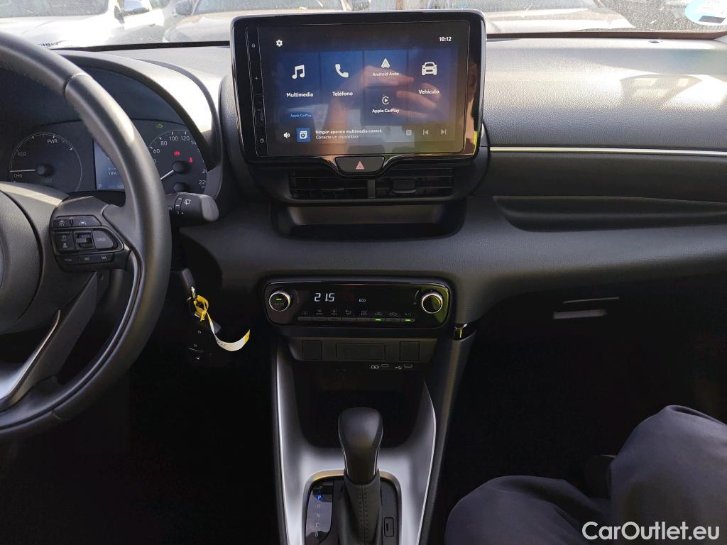 Toyota  Yaris MAZDA Mazda2 / 2019 / 5P / berlina con portón 1.5 85 kW (116 CV) CVT Centre-line (AC) #13