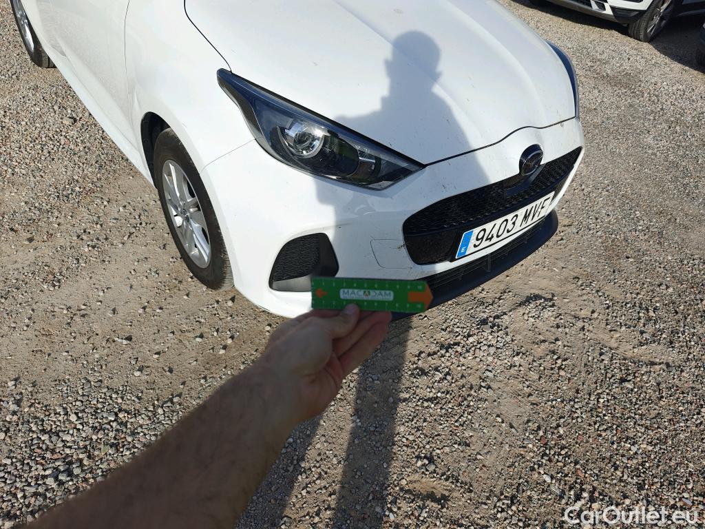 Toyota  Yaris MAZDA Mazda2 / 2019 / 5P / berlina con portón 1.5 85 kW (116 CV) CVT Centre-line (AC) #20