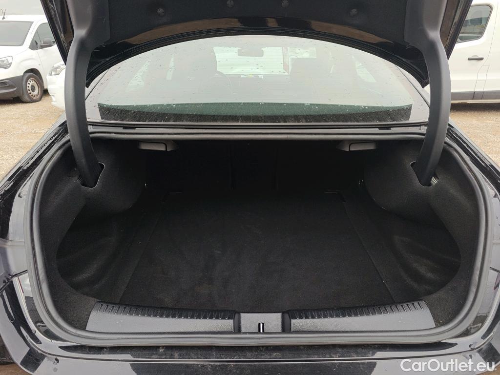 Land Rover  Discovery MERCEDES-BENZ CLA / 2019 / 4P / coupé CLA 180 #8