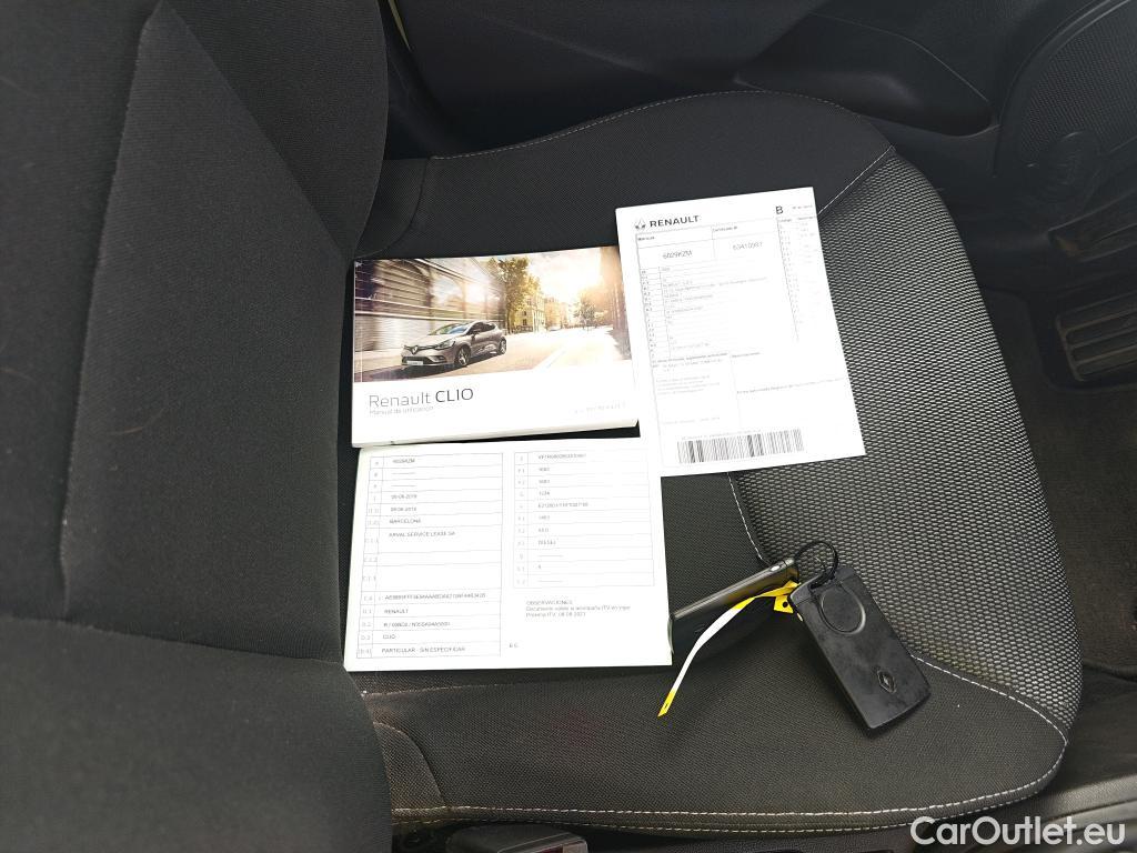Renault  Clio RENAULT  / 2016 / 5P / berlina con portón Business dCi 55kW (75CV) -18 #9