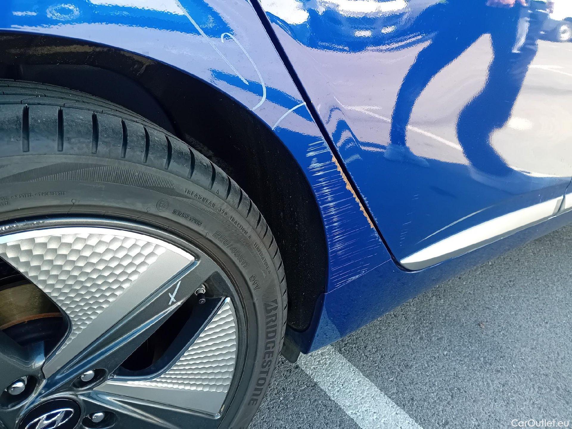 Hyundai   Ioniq HYUNDAI / 2019 / 5P / berlina con portón 1.6 GDI HEV Tecno DCT #29