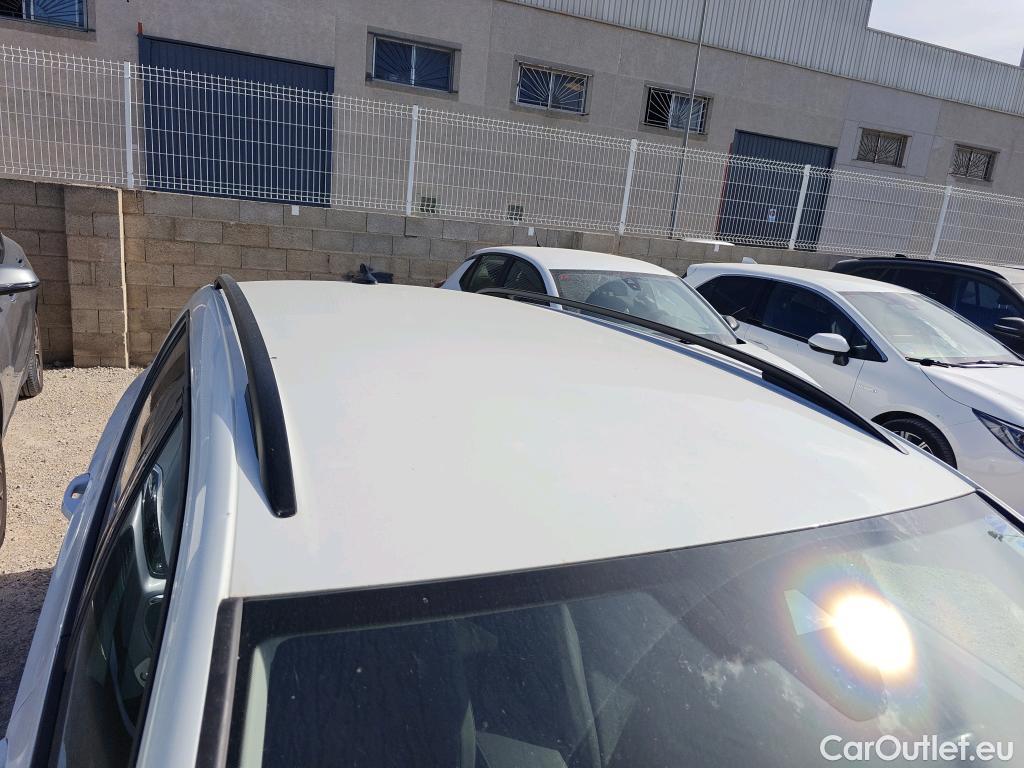 Volkswagen  Golf  VOLKSWAGEN / 2020 / 5P / familiar 2.0 TDI 85kW (115CV) DSG Variant #14