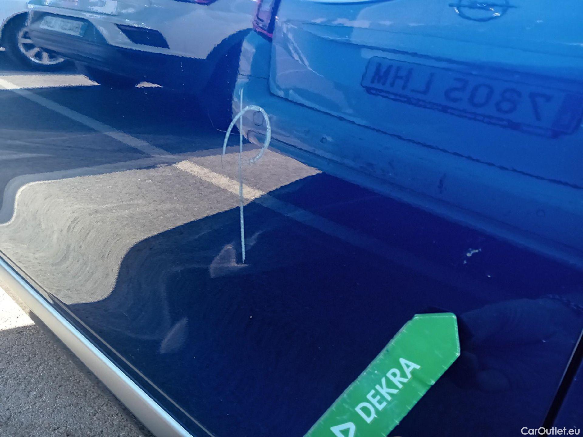 Hyundai   Ioniq HYUNDAI / 2019 / 5P / berlina con portón 1.6 GDI HEV Tecno DCT #10