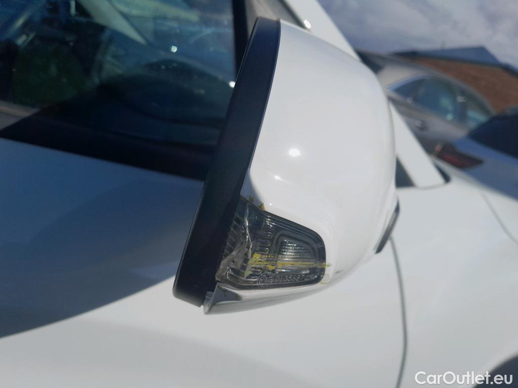 Hyundai  Konna HYUNDAI Kona / 2020 / 5P / todoterreno 1.6 GDI HEV Style Sky DCT #13