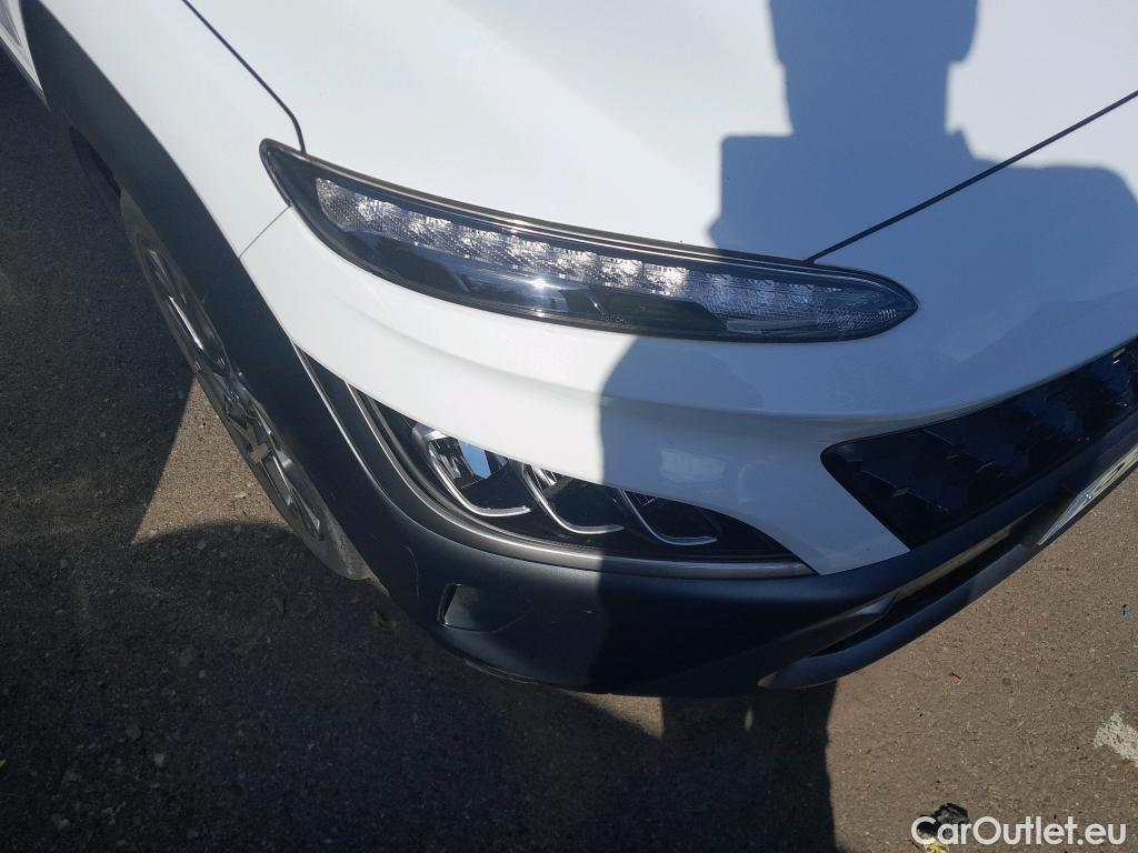 Hyundai  Konna HYUNDAI Kona / 2020 / 5P / todoterreno 1.6 GDI HEV Style Sky DCT #18