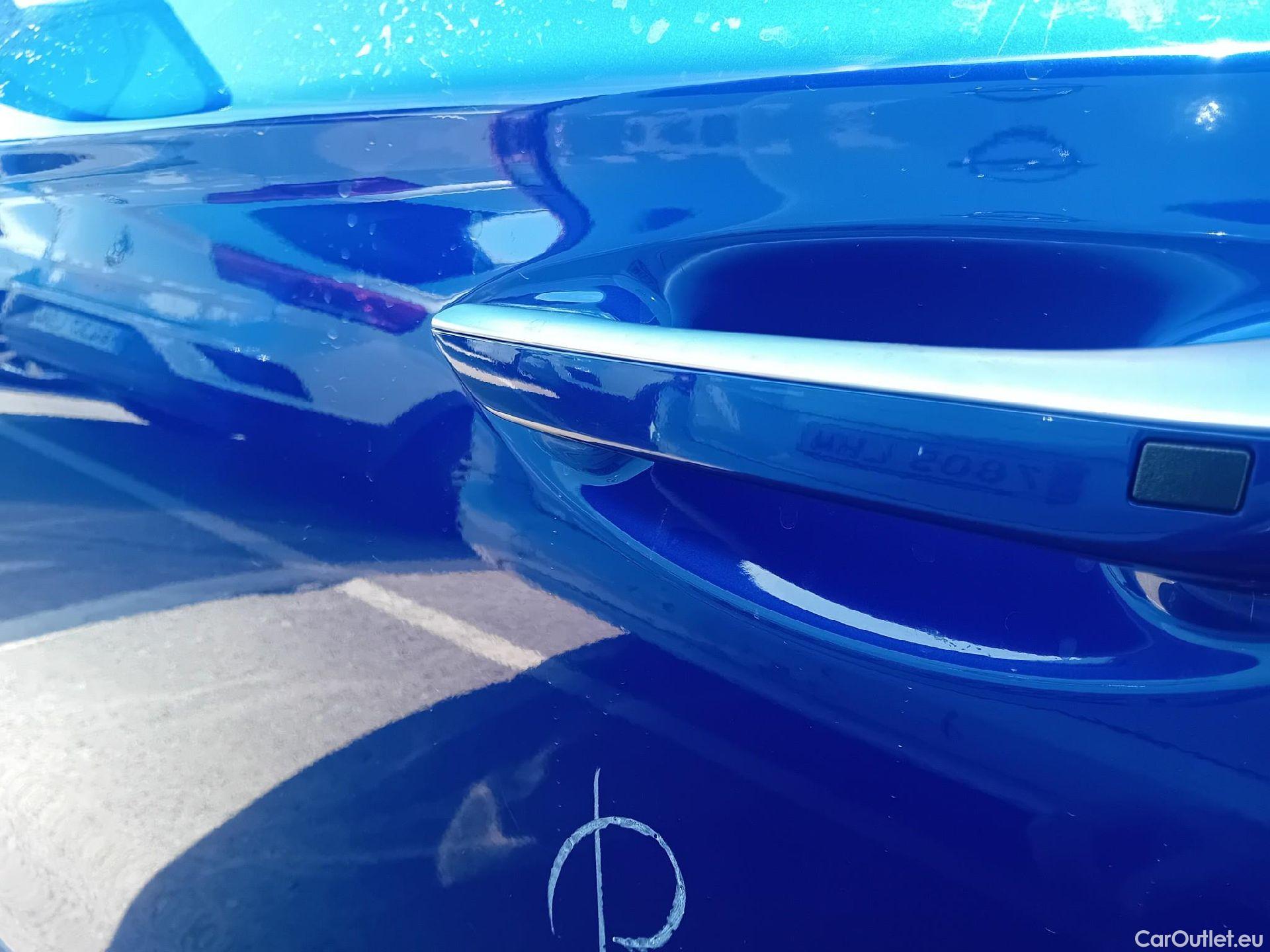 Hyundai   Ioniq HYUNDAI / 2019 / 5P / berlina con portón 1.6 GDI HEV Tecno DCT #14