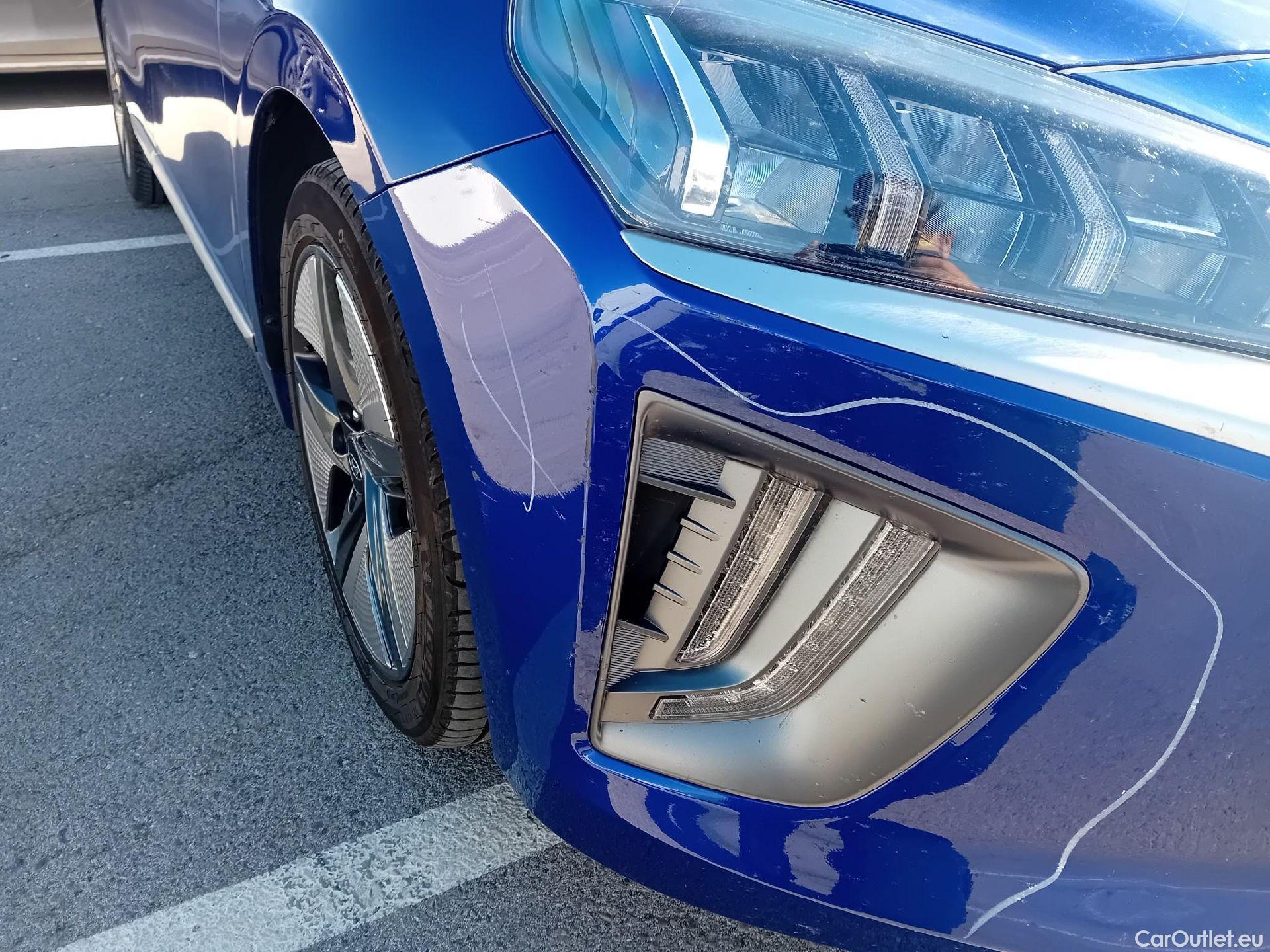 Hyundai   Ioniq HYUNDAI / 2019 / 5P / berlina con portón 1.6 GDI HEV Tecno DCT #3