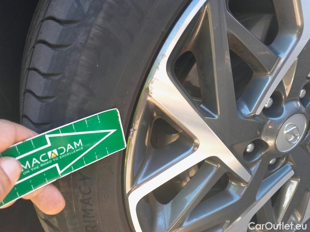 Hyundai  Konna HYUNDAI Kona / 2020 / 5P / todoterreno 1.6 GDI HEV Style Sky DCT #7