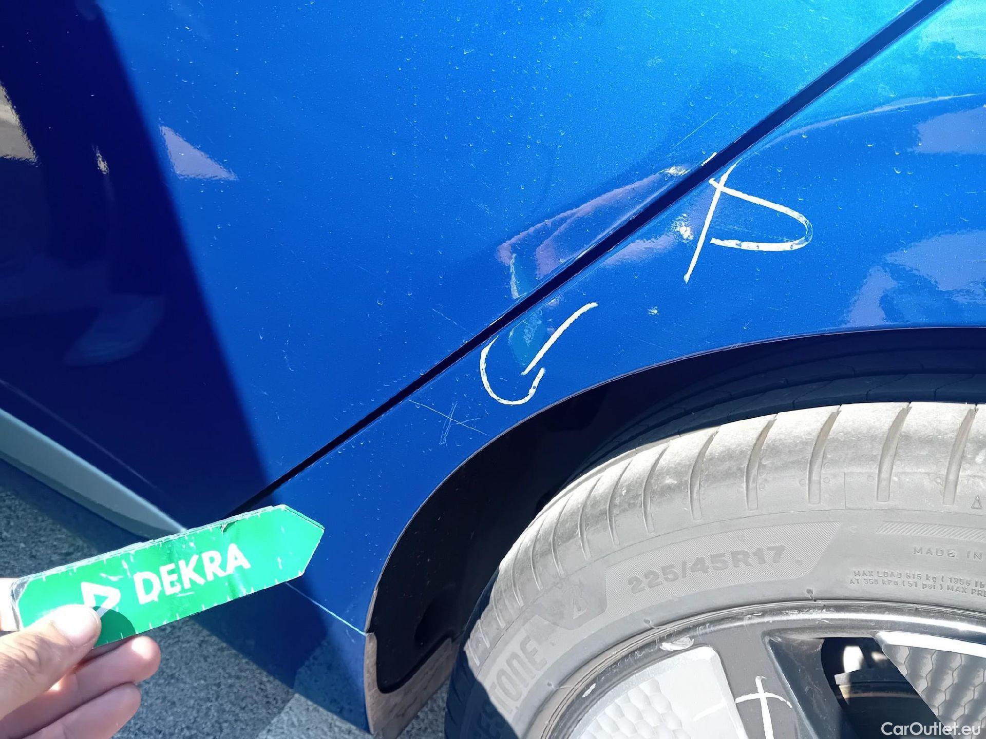 Hyundai   Ioniq HYUNDAI / 2019 / 5P / berlina con portón 1.6 GDI HEV Tecno DCT #20
