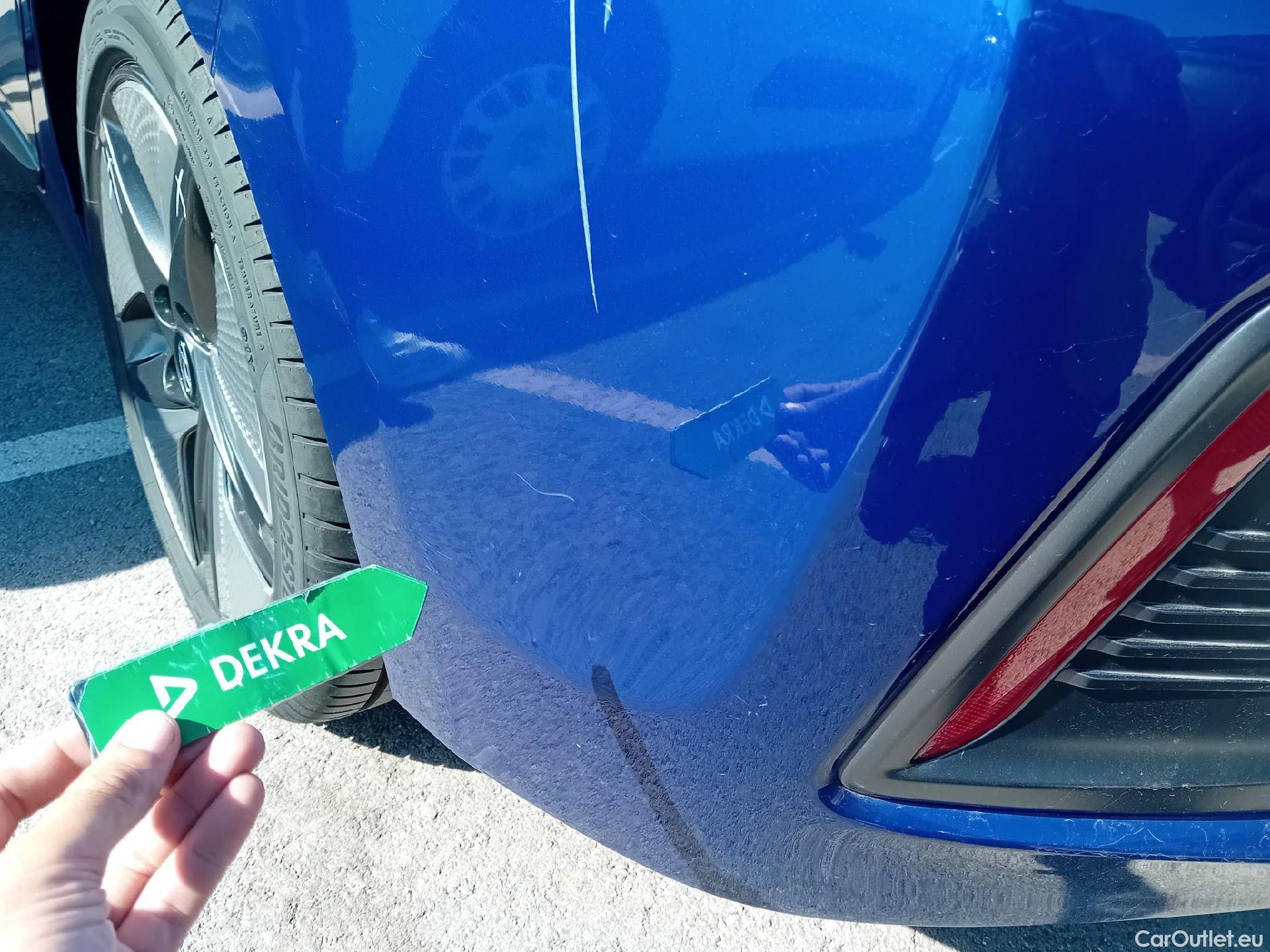 Hyundai   Ioniq HYUNDAI / 2019 / 5P / berlina con portón 1.6 GDI HEV Tecno DCT #24