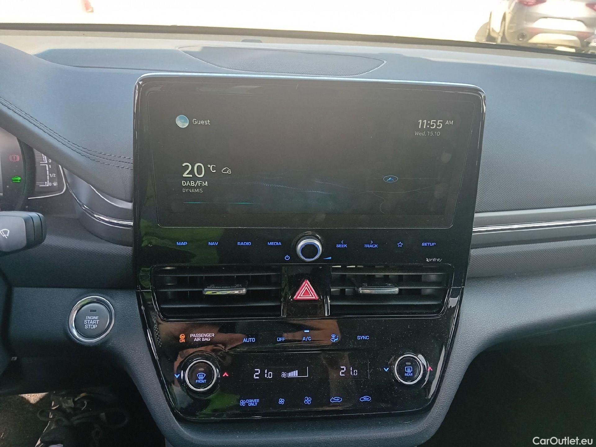 Hyundai   Ioniq HYUNDAI / 2019 / 5P / berlina con portón 1.6 GDI HEV Tecno DCT #13