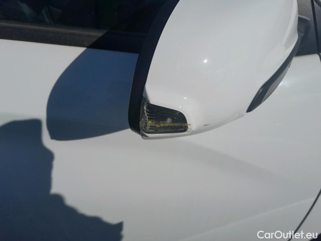 Hyundai  Konna HYUNDAI Kona / 2020 / 5P / todoterreno 1.6 GDI HEV Style Sky DCT #36