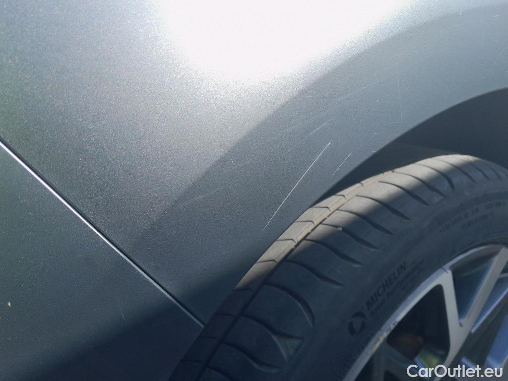 Hyundai  Konna HYUNDAI Kona / 2020 / 5P / todoterreno 1.6 GDI HEV Style Sky DCT #33