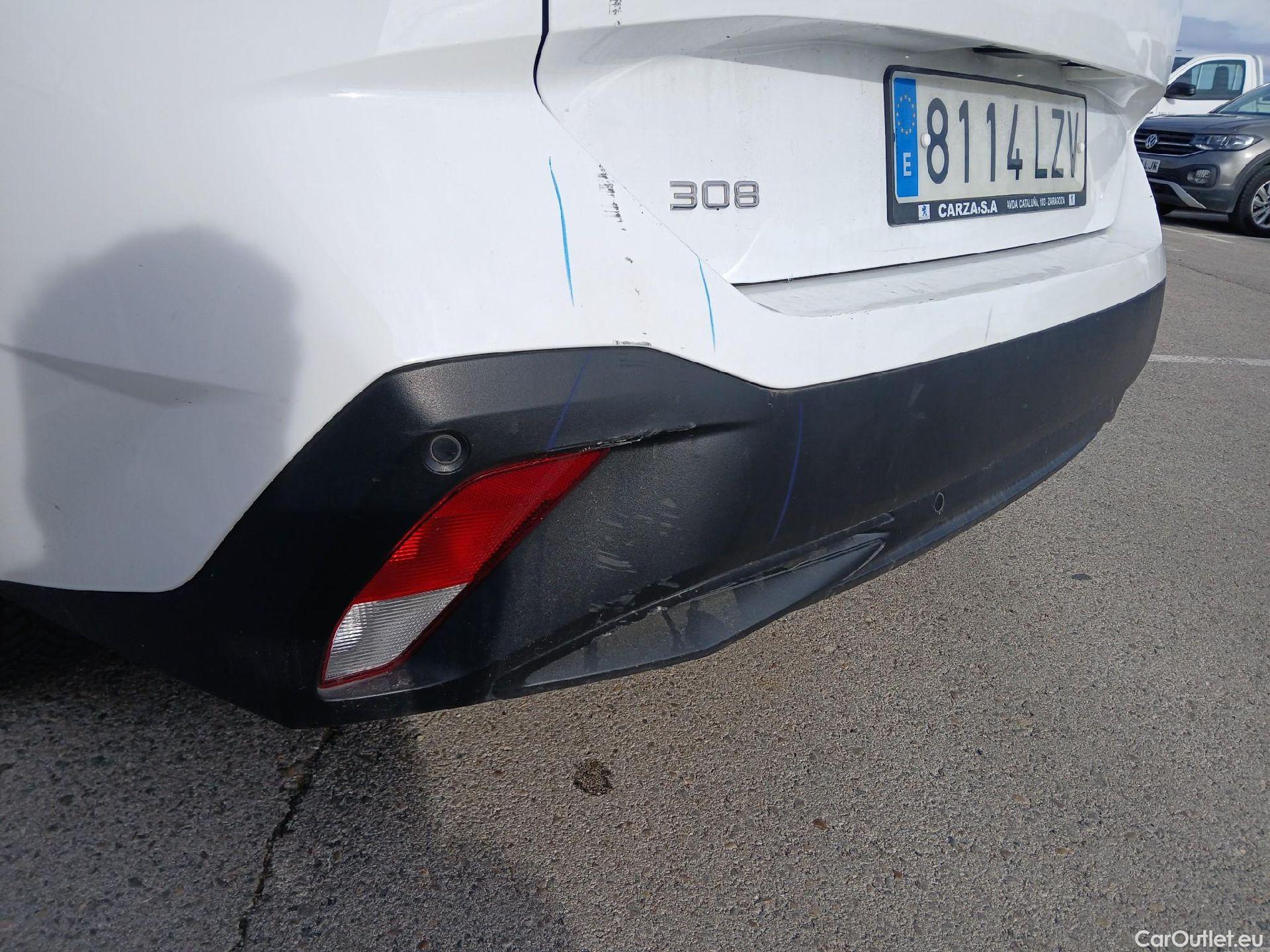 Peugeot  308 PEUGEOT  / 2021 / 5P / familiar SW Active Pack BlueHDi 130 S&S EAT8 #26