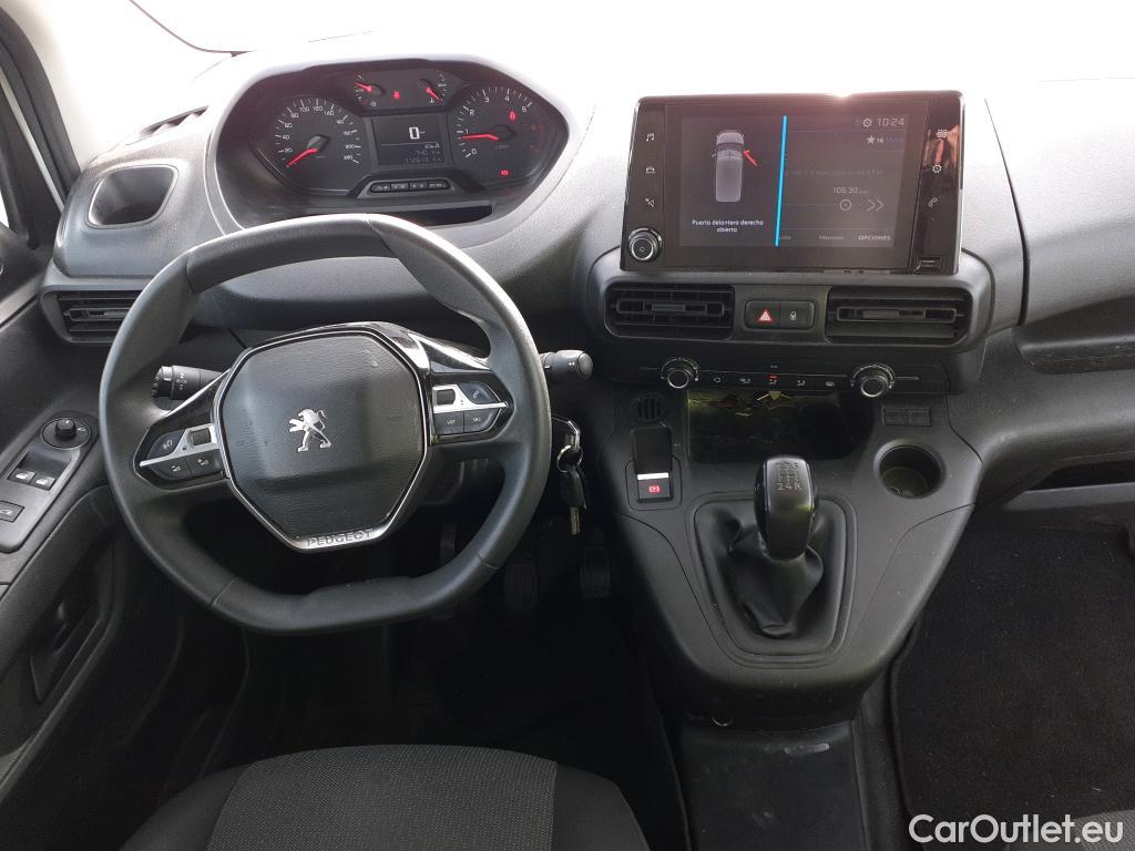 Peugeot  Partner PEUGEOT  / 2018 / 4P / furgón derivado de turismo Premium Standard 600kg BlueHDi 73kW #3