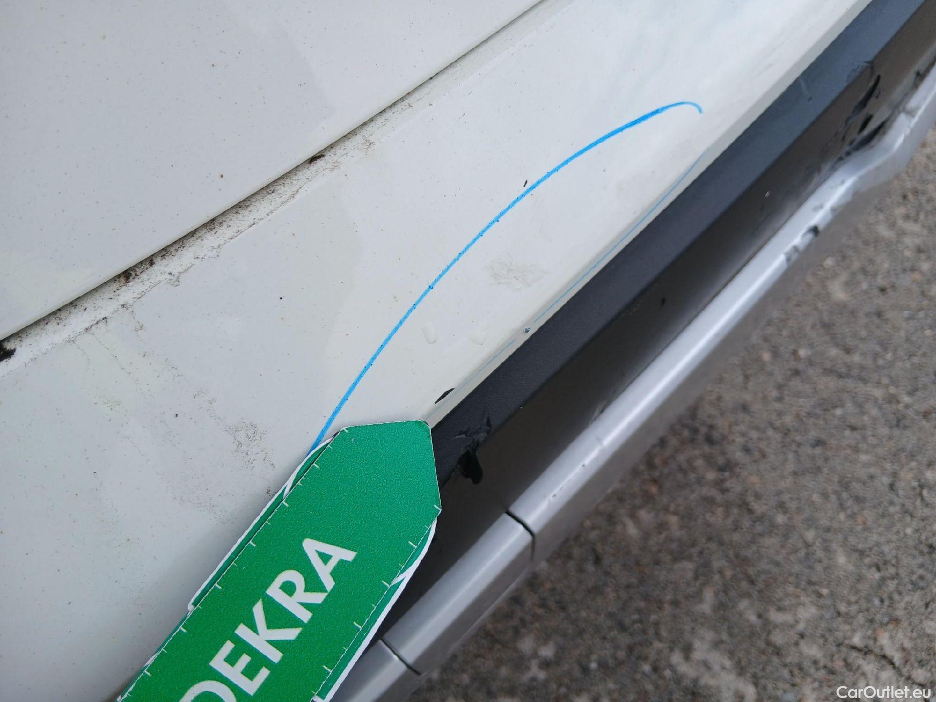 Nissan  Qashqai NISSAN  / 2021 / 5P / todoterreno DIG-T 103kW (140CV) mHEV 4x2 N-Connecta #20