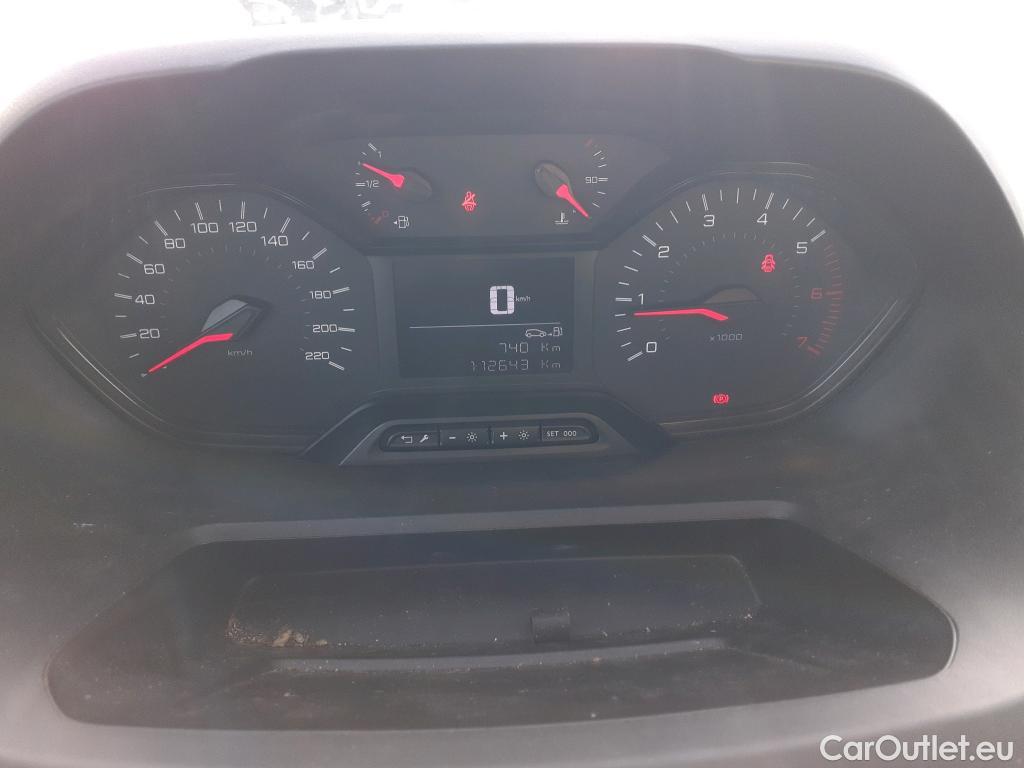 Peugeot  Partner PEUGEOT  / 2018 / 4P / furgón derivado de turismo Premium Standard 600kg BlueHDi 73kW #4