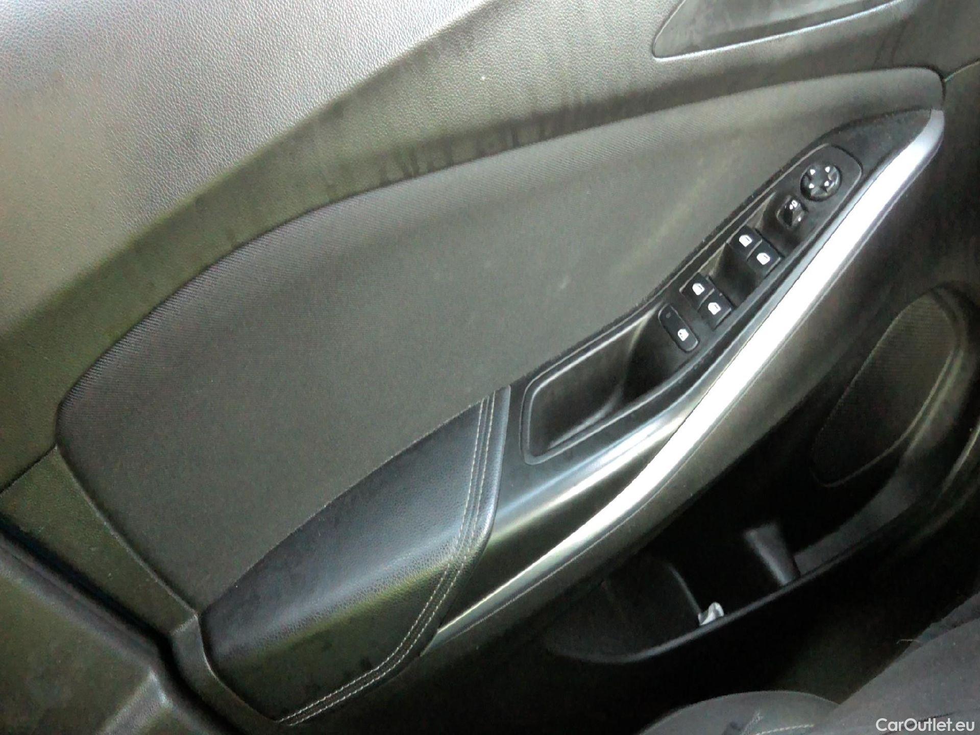  Opel   Grandland X OPEL / 2017 / 5P / todoterreno 1.5 CDTi Selective #36