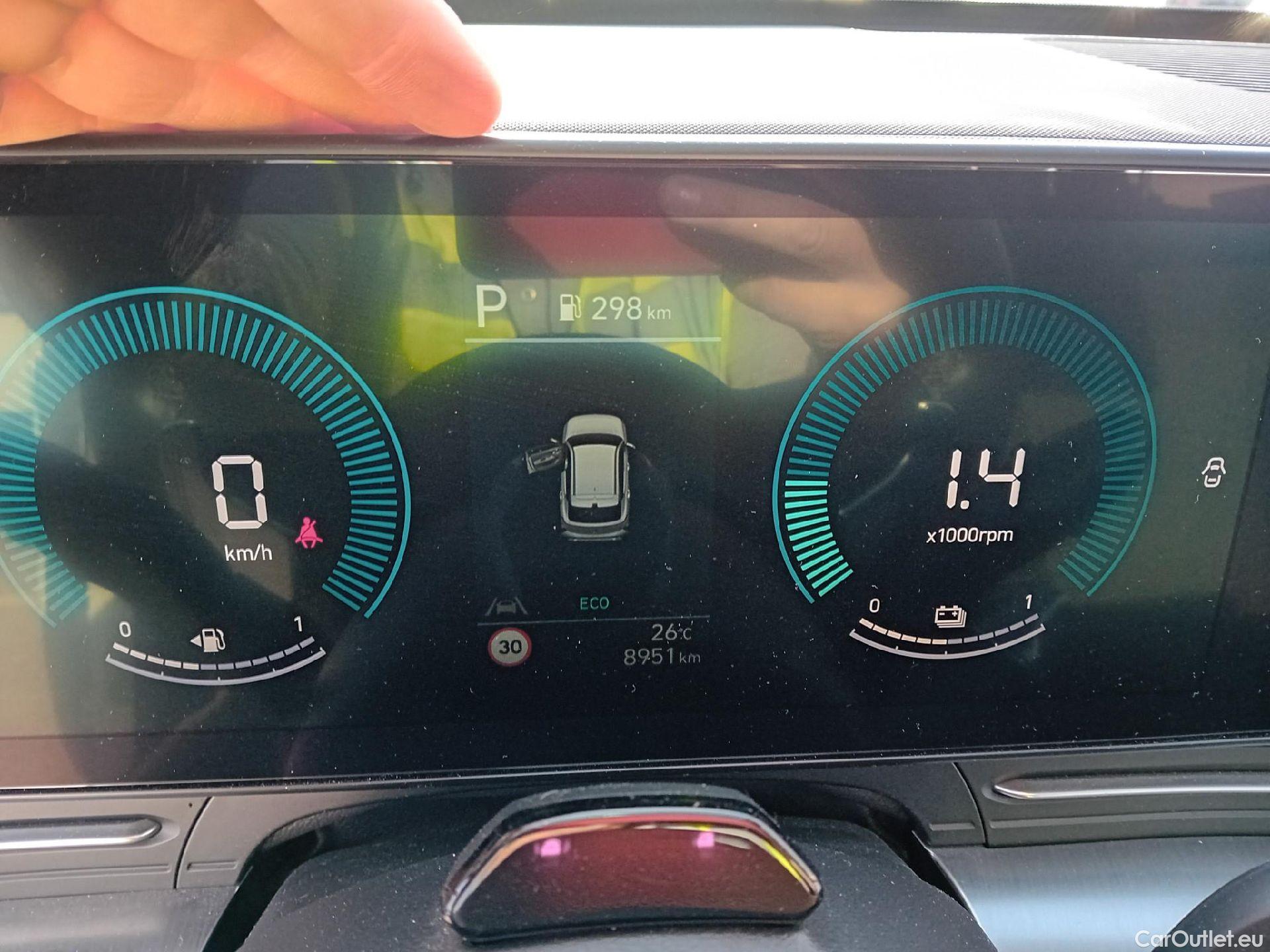 Hyundai  Konna HYUNDAI Kona / 2023 / 5P / todoterreno 1.6 GDI HEV Maxx DCT #5