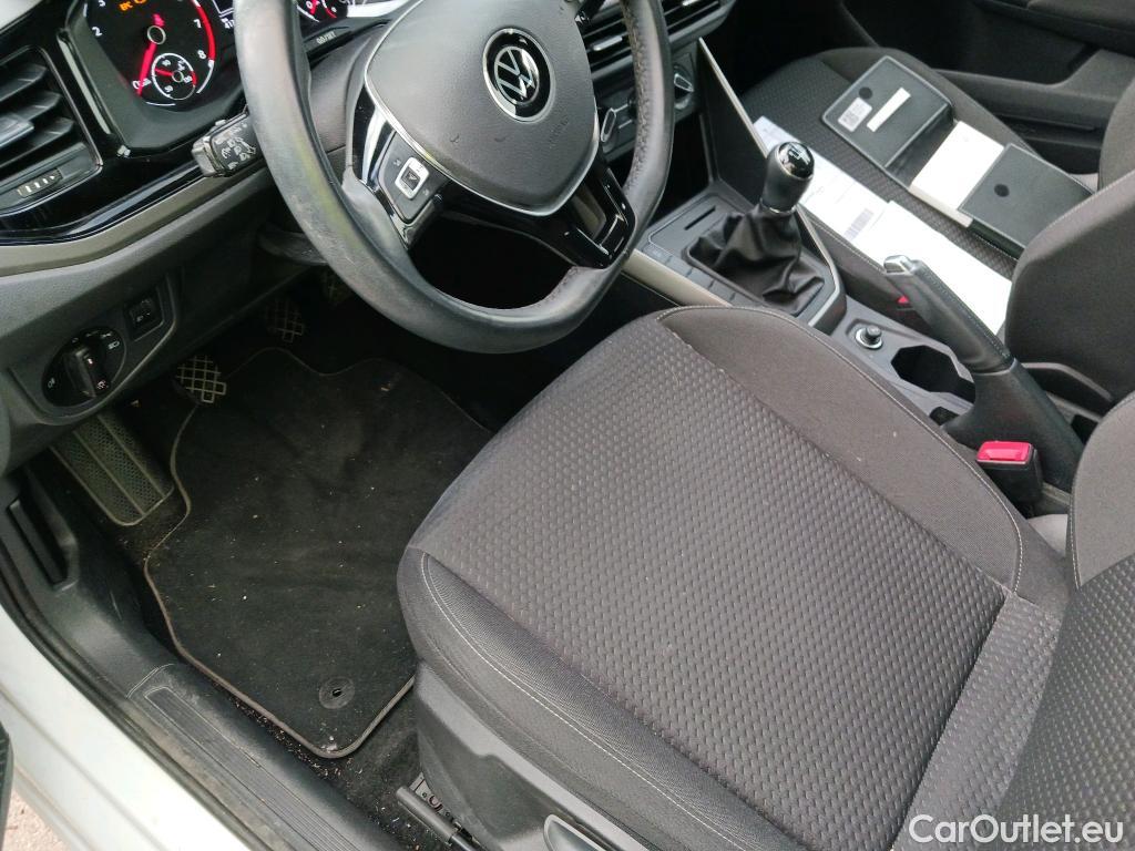 Volkswagen  Polo VOLKSWAGEN  / 2017 / 5P / berlina con portón Advance 1.0 TSI 70kW (95CV) #21