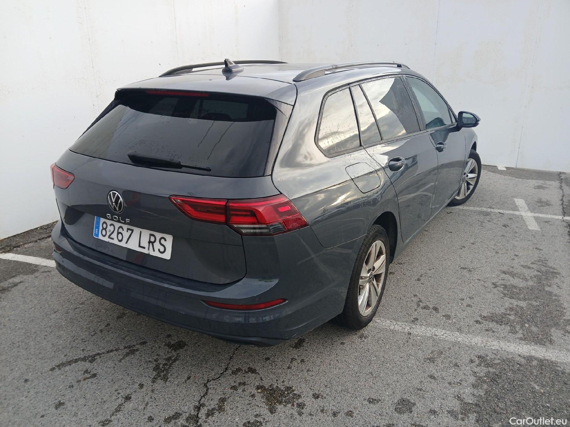 Volkswagen  Golf  VOLKSWAGEN / 2020 / 5P / familiar Life 2.0 TDI 85kW (115CV) Variant #2