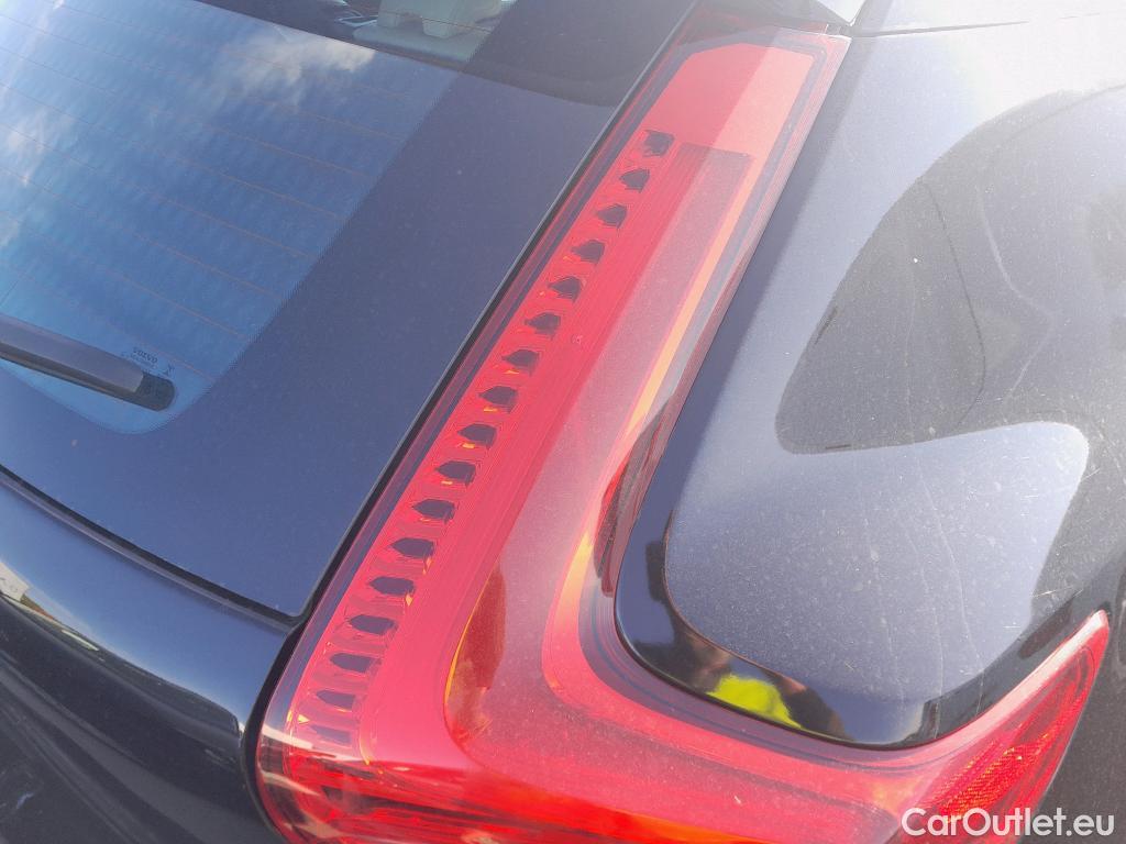 Volvo  XC 40 VOLVO XC40 / 2017 / 5P / todoterreno 1.5 T5 Twin Recharge Inscription Auto #1
