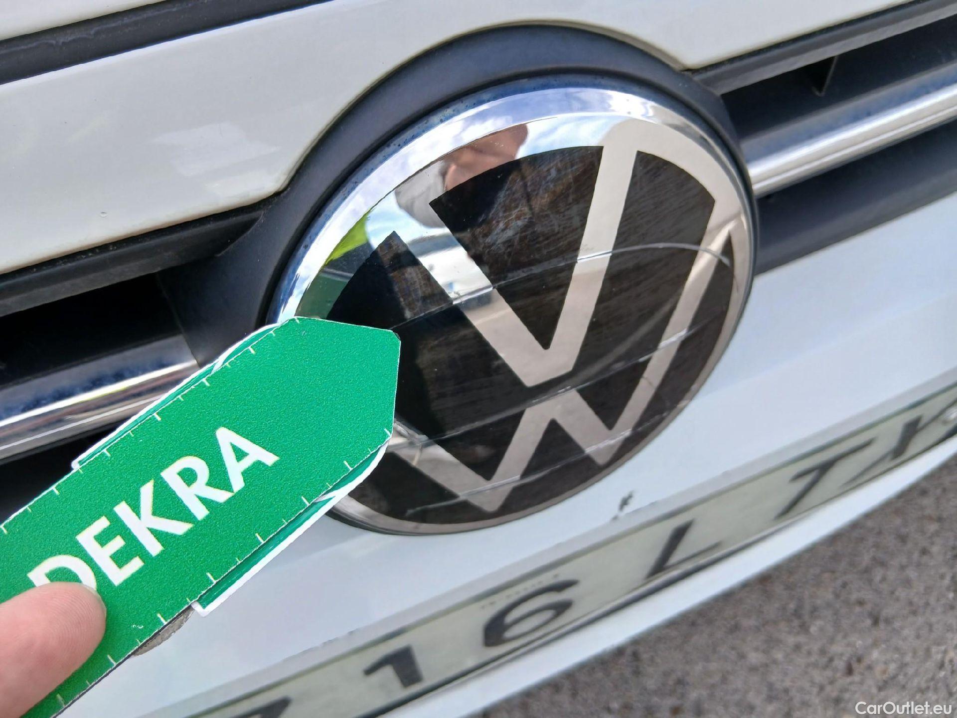 Volkswagen  Polo VOLKSWAGEN  / 2017 / 5P / berlina con portón Advance 1.0 TSI 70kW (95CV) #14