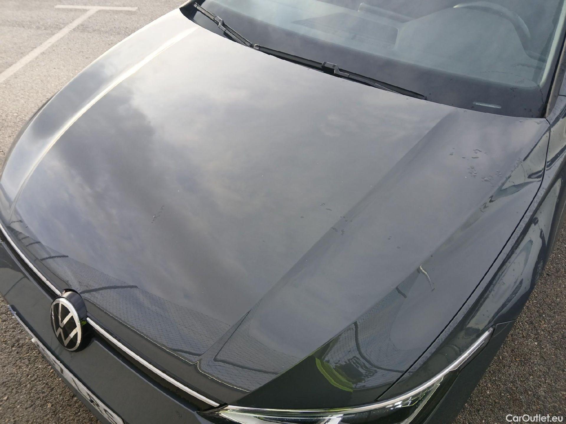 Volkswagen  Golf  VOLKSWAGEN / 2020 / 5P / familiar Life 2.0 TDI 85kW (115CV) Variant #49