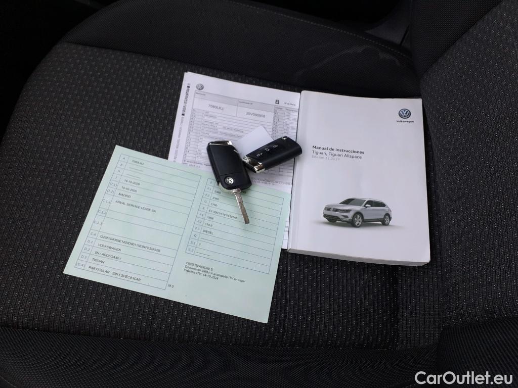 Volkswagen  Tiguan VOLKSWAGEN  Allspace / 2017 / 5P / todoterreno Advance 2.0 TDI 110kW (150CV) DSG #9