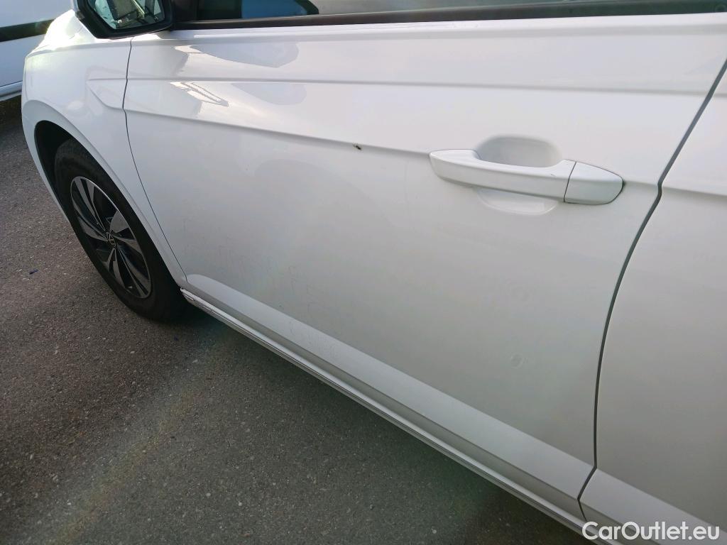 Volkswagen  Polo VOLKSWAGEN  / 2017 / 5P / berlina con portón Advance 1.0 TSI 70kW (95CV) #16