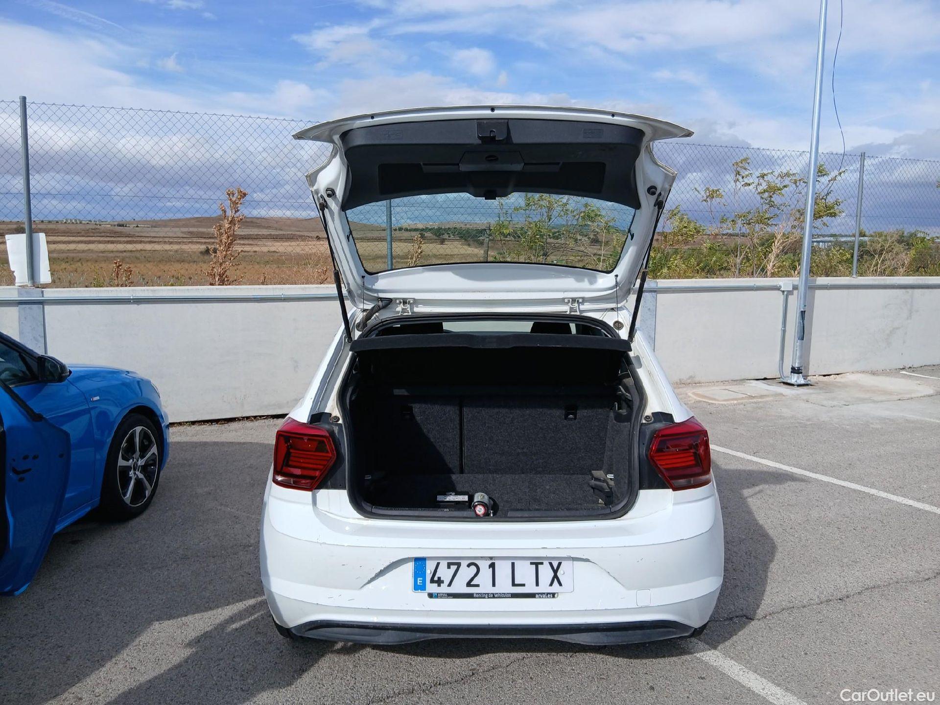 Volkswagen  Polo VOLKSWAGEN  / 2017 / 5P / berlina con portón Advance 1.0 TSI 70kW (95CV) #8