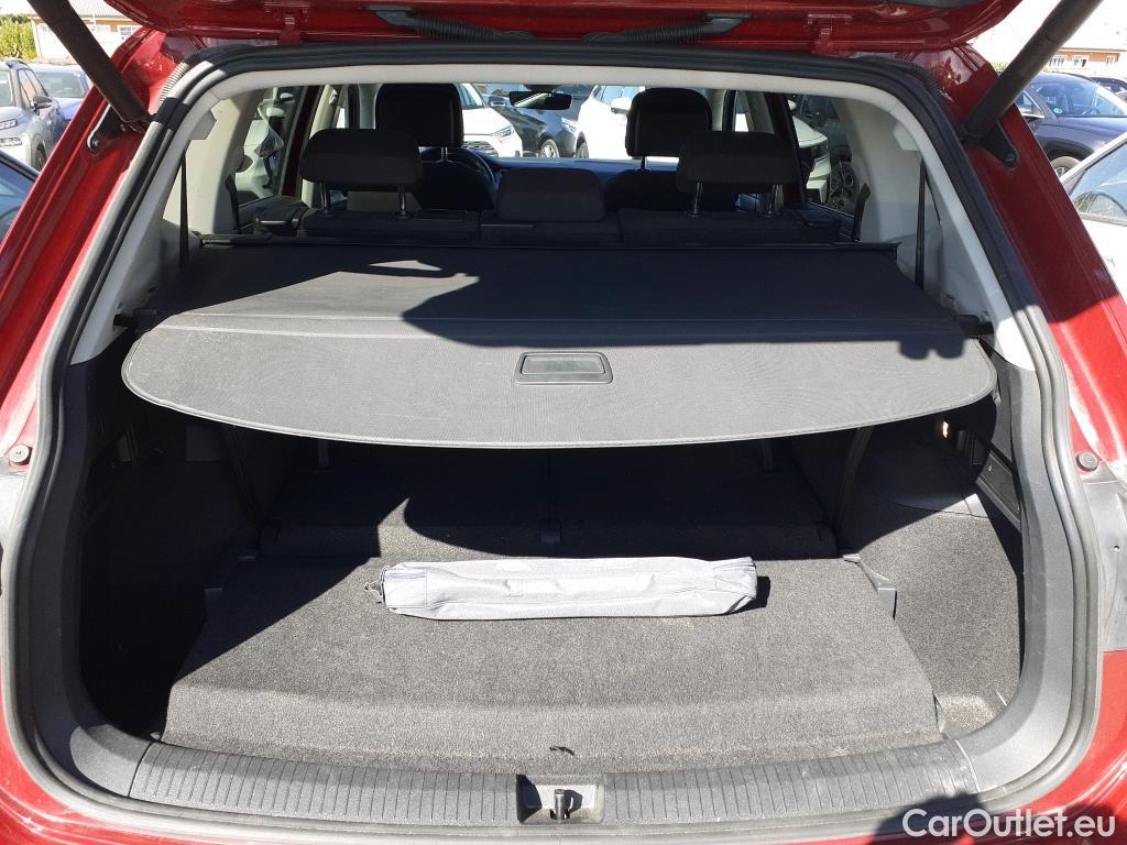 Volkswagen  Tiguan VOLKSWAGEN  Allspace / 2017 / 5P / todoterreno Advance 2.0 TDI 110kW (150CV) DSG #8