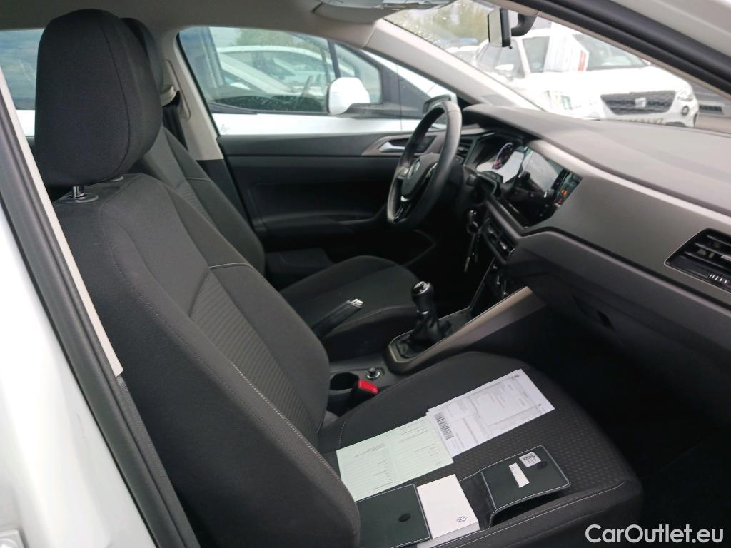 Volkswagen  Polo VOLKSWAGEN  / 2017 / 5P / berlina con portón Advance 1.0 TSI 70kW (95CV) #6