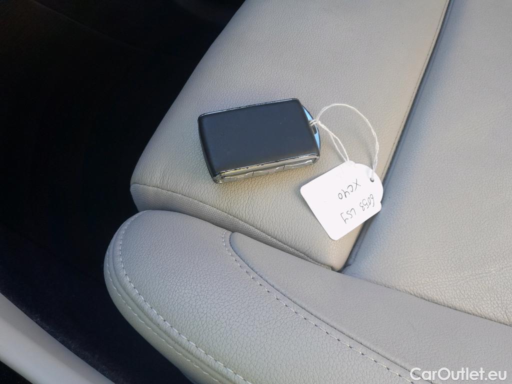 Volvo  XC 40 VOLVO XC40 / 2017 / 5P / todoterreno 1.5 T5 Twin Recharge Inscription Auto #6