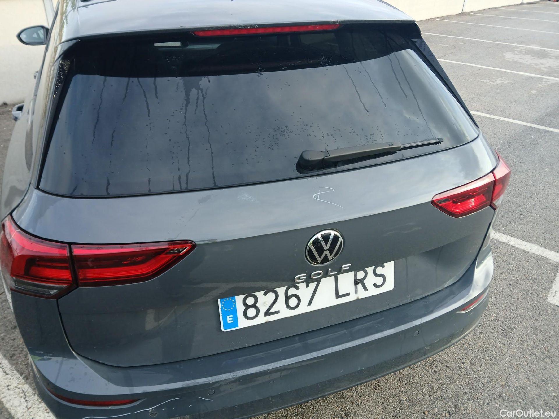 Volkswagen  Golf  VOLKSWAGEN / 2020 / 5P / familiar Life 2.0 TDI 85kW (115CV) Variant #20
