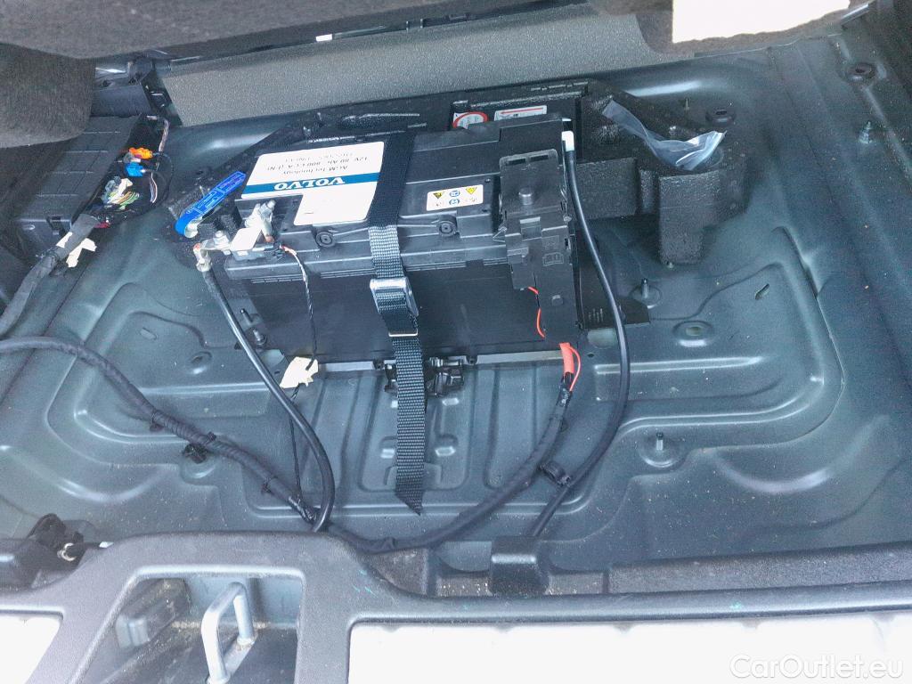 Volvo  XC 40 VOLVO XC40 / 2017 / 5P / todoterreno 1.5 T5 Twin Recharge Inscription Auto #5