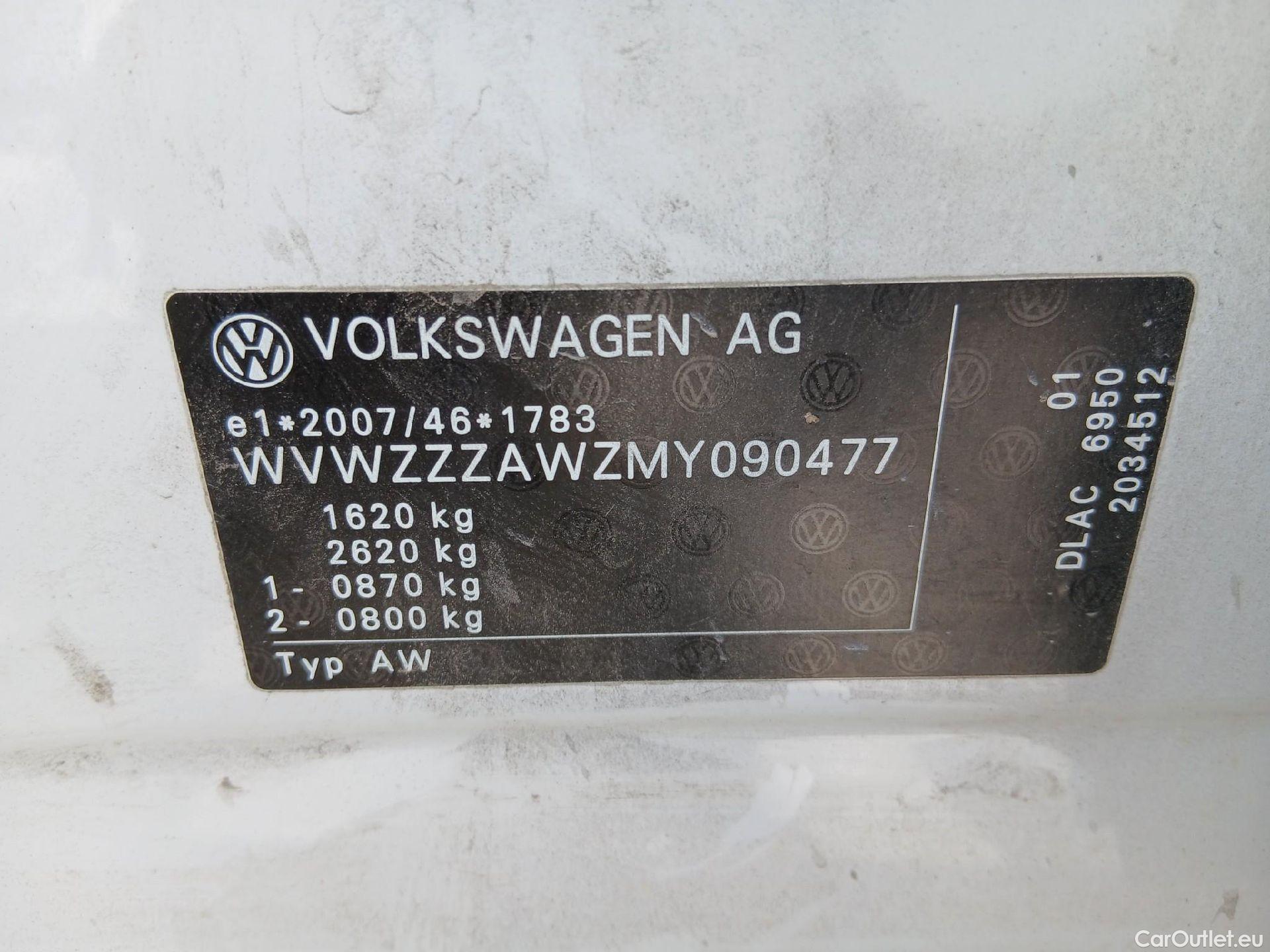 Volkswagen  Polo VOLKSWAGEN  / 2017 / 5P / berlina con portón Advance 1.0 TSI 70kW (95CV) #13