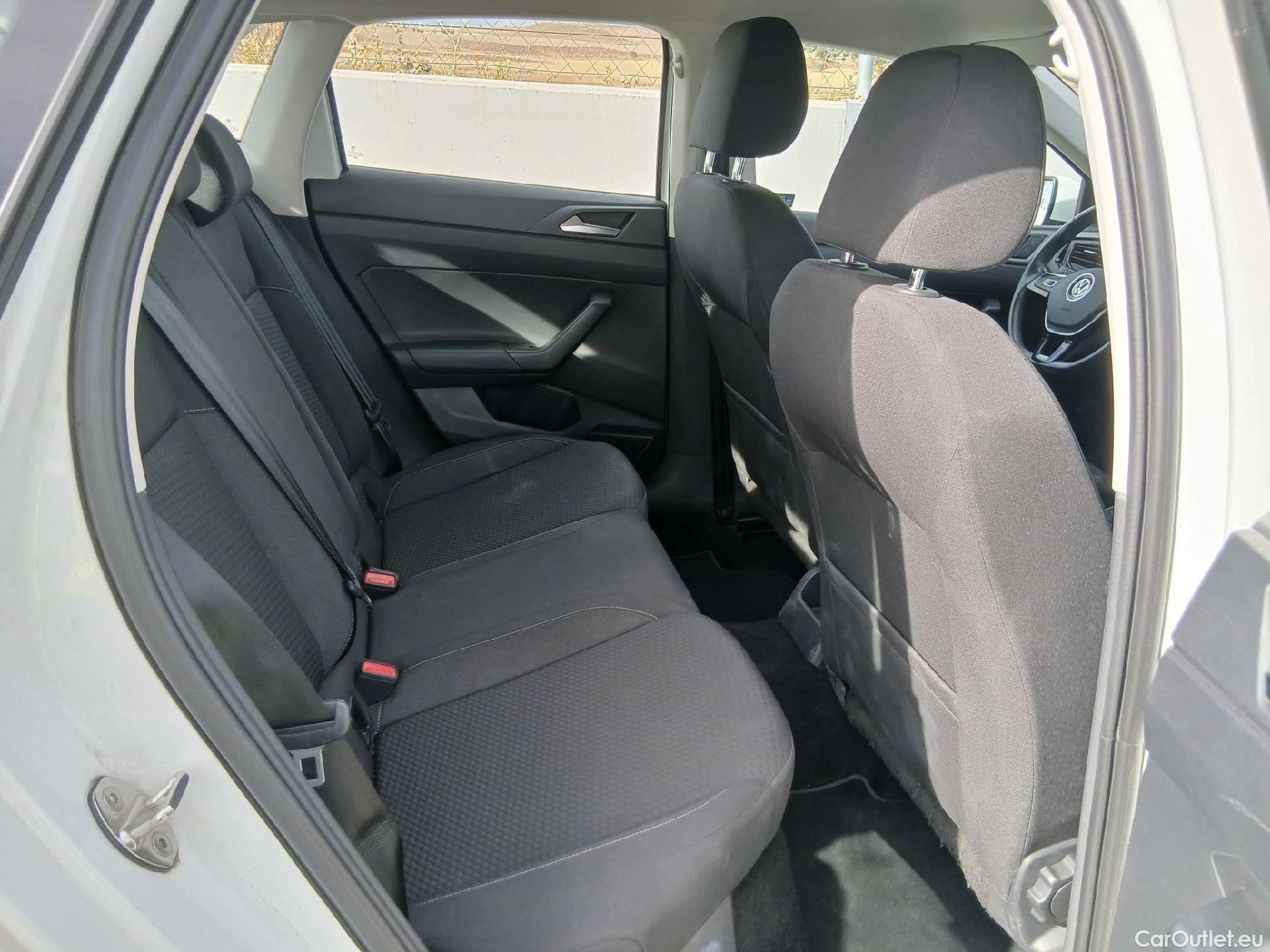 Volkswagen  Polo VOLKSWAGEN  / 2017 / 5P / berlina con portón Advance 1.0 TSI 70kW (95CV) #7