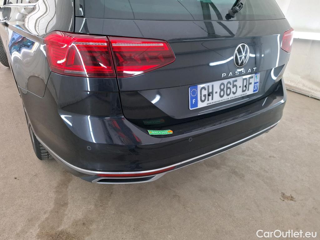 Volkswagen  Passat VOLKSWAGEN  SW / 2019 / 5P / Break 2.0 TDI 150 SCR DSG7 SW ELEGANCE #16