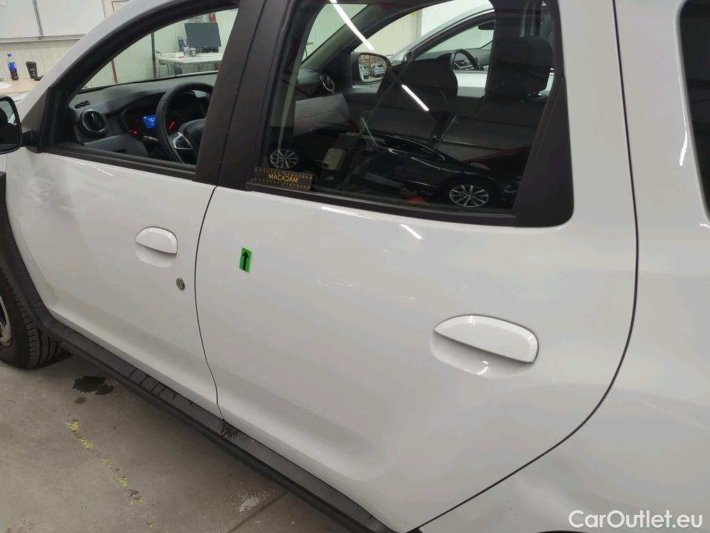Dacia  Duster 1.5 Blue dCi 115CP Comfort 4WD #22