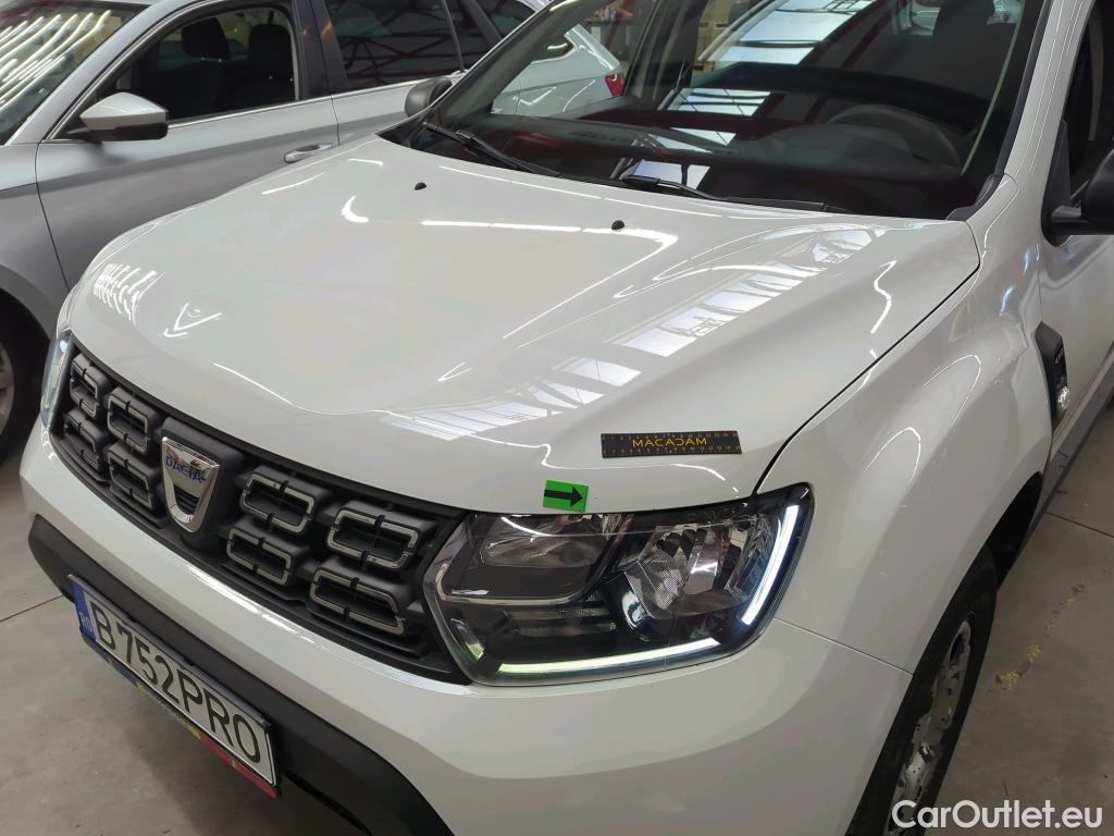 Dacia  Duster 1.5 Blue dCi 115CP Comfort 4WD #9